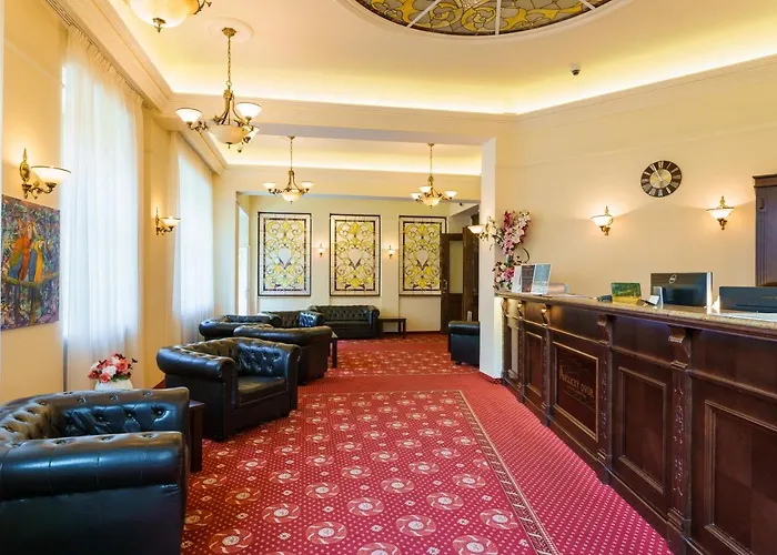 Anglicky Dvur 4* Karlovy Vary