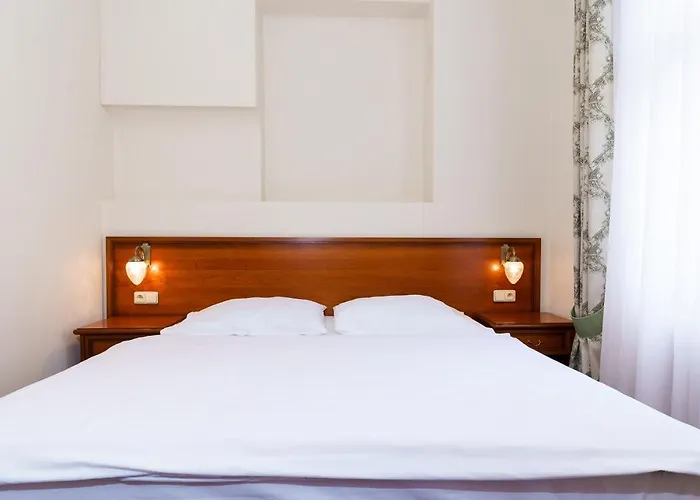 Anglicky Dvur Hotel Karlovy Vary