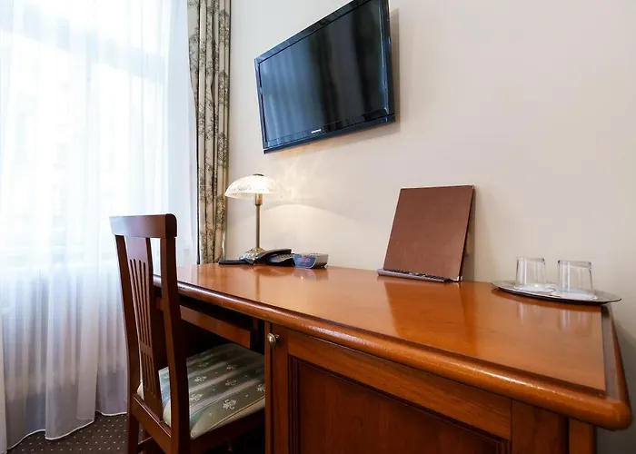 Hotel Anglicky Dvur 4*