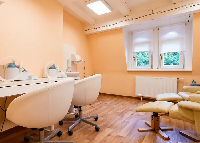 Anglicky Dvur 4* Karlovy Vary