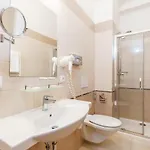 Отель Anglicky Dvur 4*