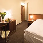 Hotel Anglicky Dvur 4*