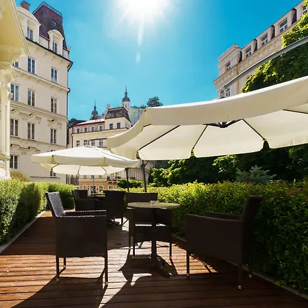 Anglicky Dvur 4* Карловы Вары