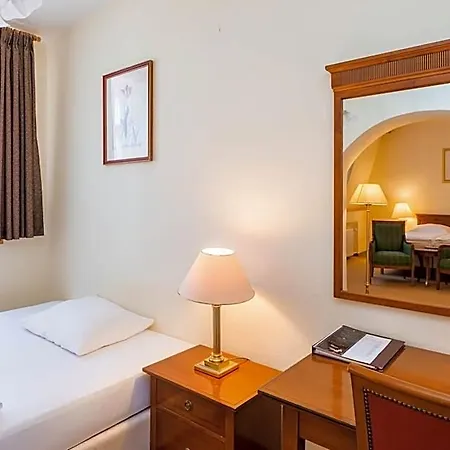 Hotel Anglicky Dvur