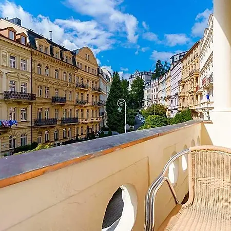 Hotel Anglicky Dvur 4*