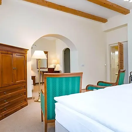 Otel Anglicky Dvur Karlovy Vary